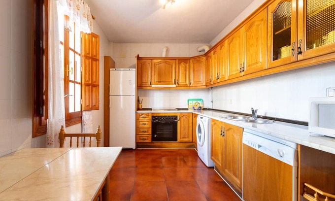 Periana Ski Chalet | Casa Lucia - Six Bedroom Chalet, Sleeps 13