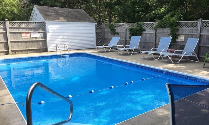 West Dennis House | Five Bedroom with Heated Pool and Three Sitting Rooms