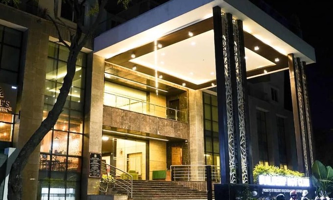 5th Block Hotel | BNGV Mystic Premier