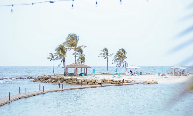 Maria Chiquita Apartment | Unmatched Ocean View & Designer Finishes: Your Stylish Escape Awaits!