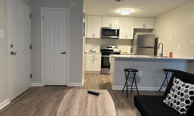 Rockville Apartment | Lovely Home by Rio Lakefront