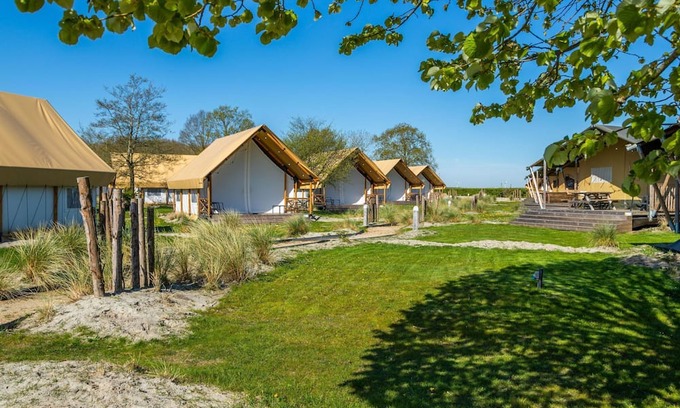 Biddinghuizen House | Cube Maximaal 4 by Interhome