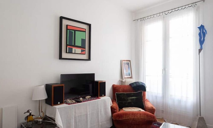 Saint-Mande Apartment | Appartment near the Bois de Vincennes