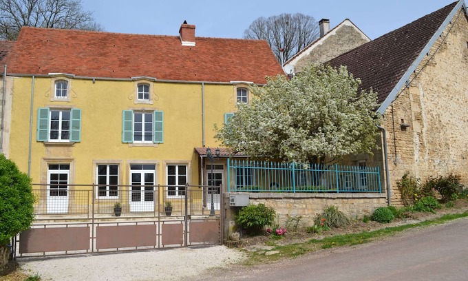 Bellenod-sur-Seine House | Vrbo Property