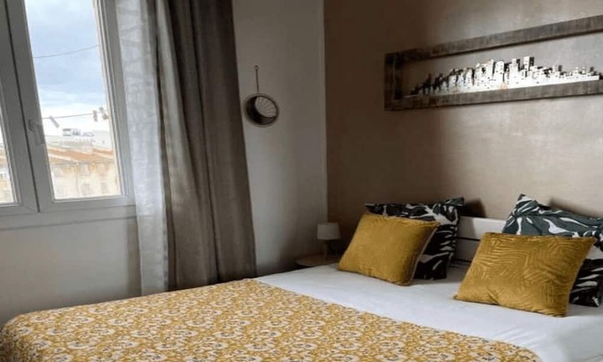 La Joliette Apartment | Vrbo Property