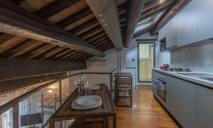 Ferrara Historic Centre Apartment | Piazza Trento Trieste Il Listone Exclusive Apt