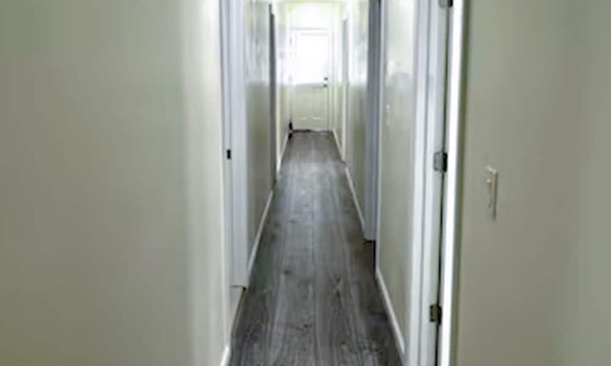 Jamaica Hills Apartment | 8459 Queens