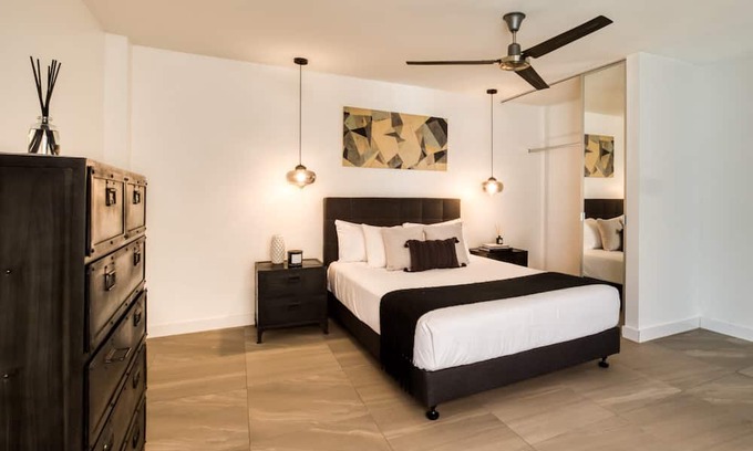 Centro Apartment | Chic Studio | Amazing Lounge w/Games, Rooftop, Gym