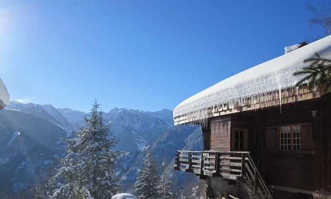 Savignac-les-Ormeaux Ski Chalet | Véritable Chalet de Montagne Labellisé en Station de ski