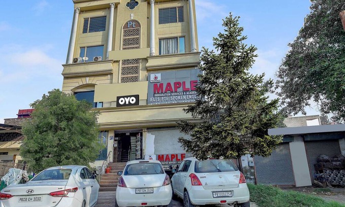 Phagwara Hotel | Super OYO Collection O Hotel White Prime