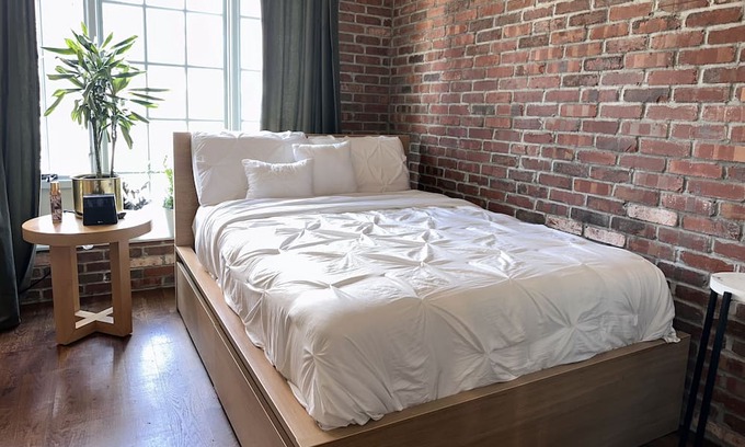 Bedford-Stuyvesant Apartment | Gorgeous three bedroom NYC