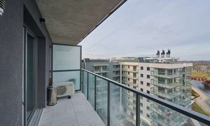 Srodmiescie Apartment | Comfortable Studio in Wrocław by Renters