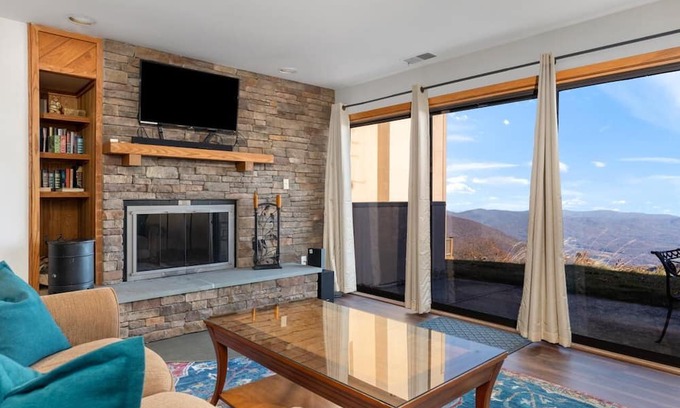 Nellysford Condo | Cliffs 21 with Wintergreen Advantage