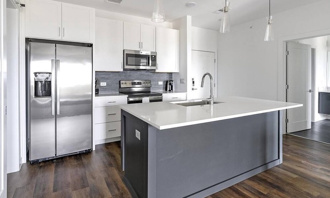 Austin Apartment | Modern Apartment in Prime Location (ID1403X648)