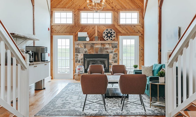 Staunton Hotel | Batten Green Venue & Lodging