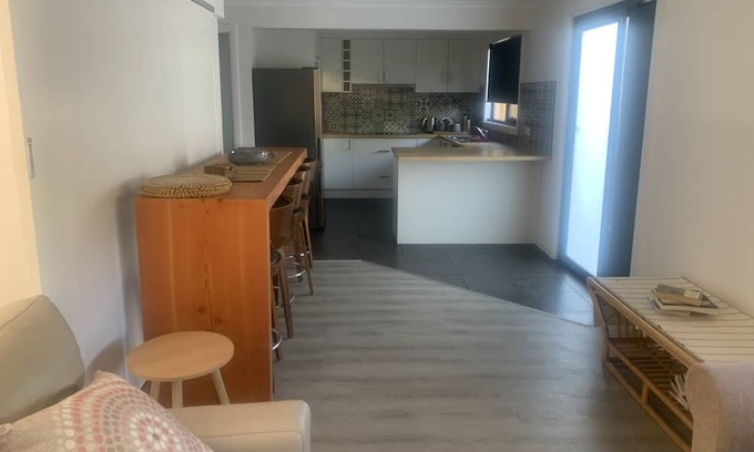 Low Head Apartment | Nanny Greenhouse.Cosy beach unit.Pet friendly Family friendly.