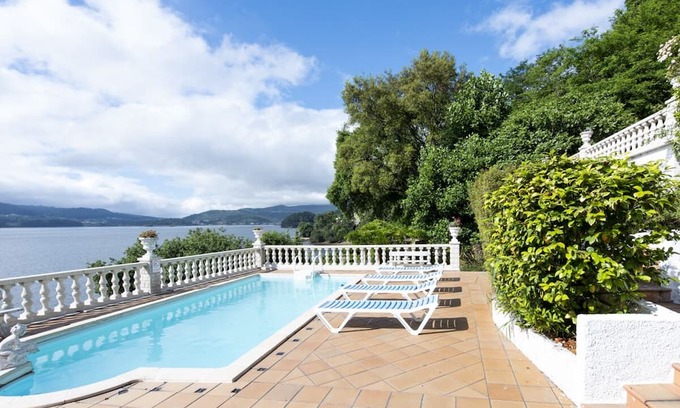 Cobres Villa | Villa Souto - Five Bedroom Villa, Sleeps 12