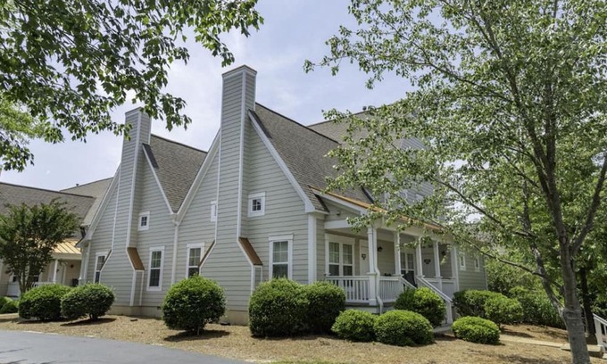 Norfolk Cottage | 2 Bedroom Cottage at King Creek