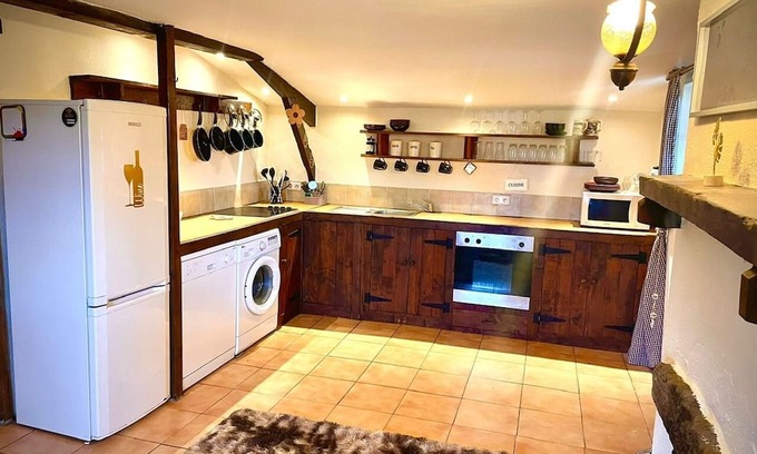 Lohuec House | Idyllic Country Cottage with Magnificent Views & Hot Tub