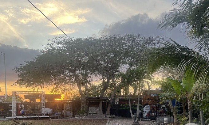 Gladeview RV Rental | Rasta Village Miami Campground