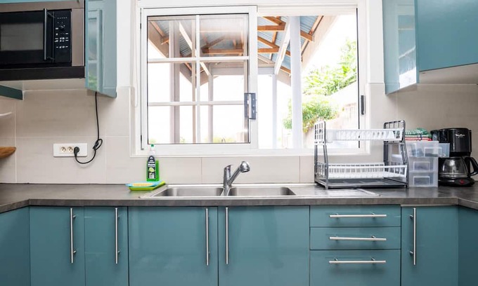 Faaa House | Fare Piafau in Faa'a - Charm & Proximity to the Airport