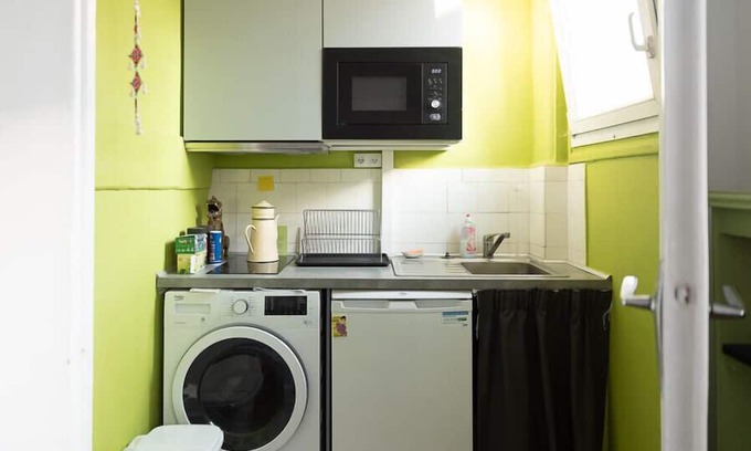 Quartier de la Goutte-d'Or Apartment | Cozy 23 m² studio near Butte Montmartre
