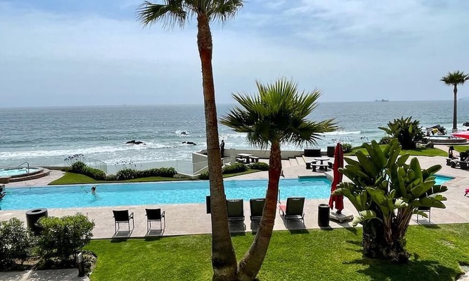 Playa Encantada Apartment | This apartment is a 2 bedroom(s), 2 bathrooms, located in Playas de Rosarito, Baja California.