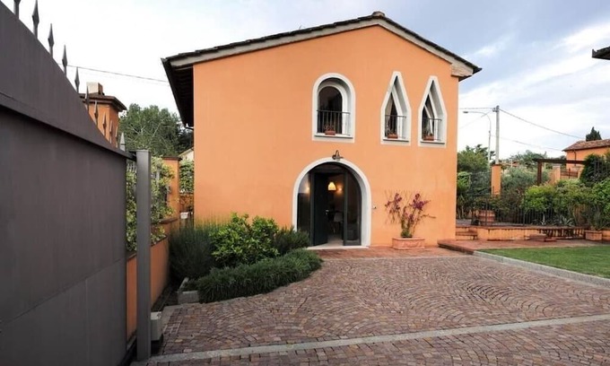 Uzzano House | Vrbo Property