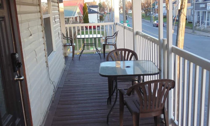 Plantagenet Apartment | Riviera Retreat