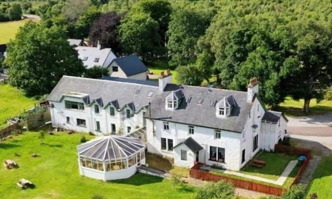 Whiteness Bed & Breakfast | Inchbae Lodge