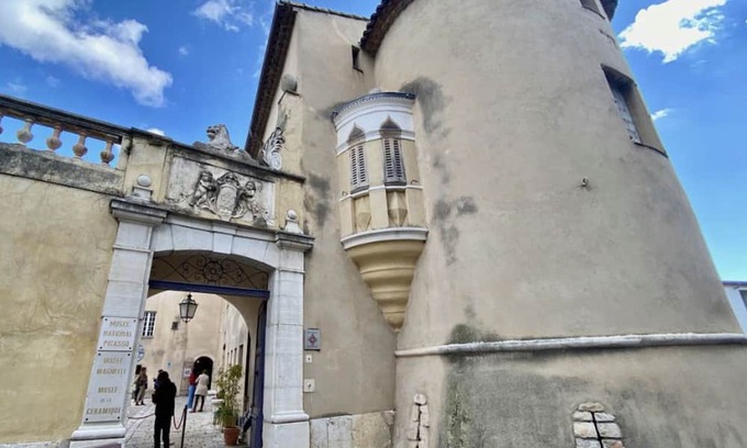 Vallauris Apartment | Bel Appartement, Centre Culturel