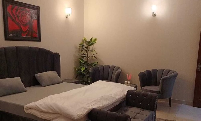 Islamabad House | "Margalla Hills View: Your Home away from Home."