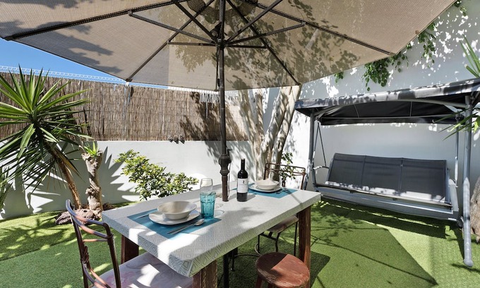 Armenime Apartment | Vacation Apartment 'Pardela' with Wi-Fi