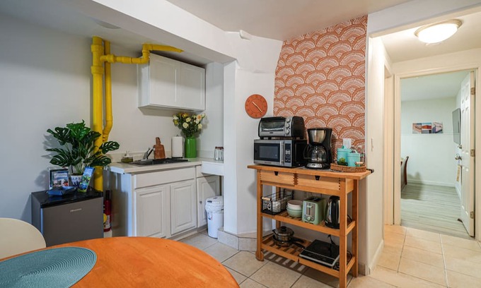 Crocker-Amazon Apartment | San Francisco Apartment ~ 5 Mi to Downtown!