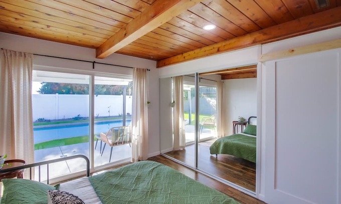 Lake Murray House | NEW Oasis - Perfect for Family Holidays! 3 bed/2 bath with pool, parking and pets!