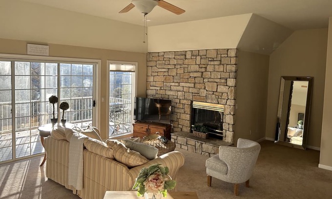 Penn Valley House | Beautiful Lakeview 2 bed/1 bath in the lovely Lake Wildwood gated community!