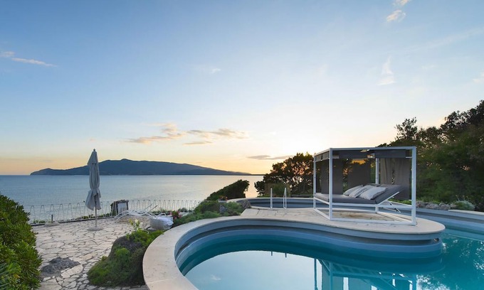 Ansedonia Villa | Mare degli Angeli, Splendid Mediterranean Seaside Villa, Gardens, Pool, Almost Heaven