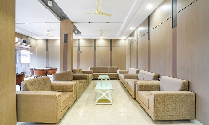 Hingana Hotel | Fabhotel Rahul Palace