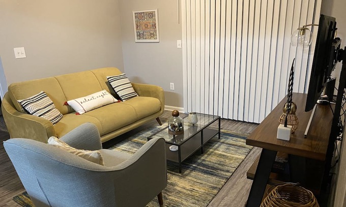 Houston Apartment | 2 bedRM-2 Full bath apt. By 288 and beltway 8 NO CLEANING FEE.