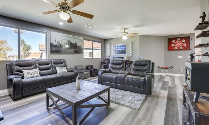 El Capitan Ranch House | Spacious Las Vegas Vacation Rental w/ Private Pool