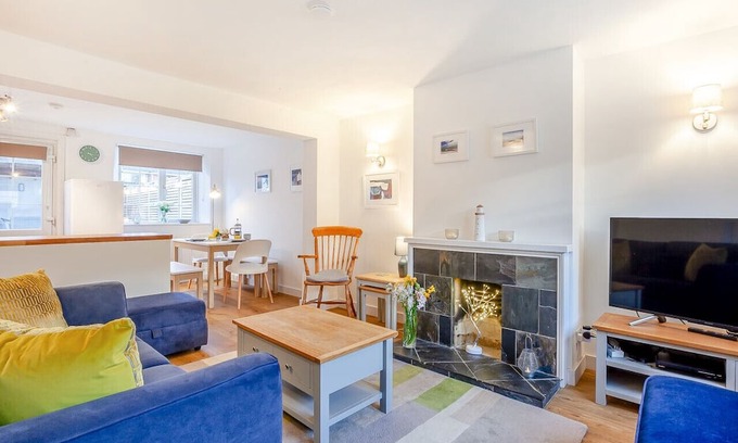 East Preston House | Coastguard Cottage - Angmering on Sea