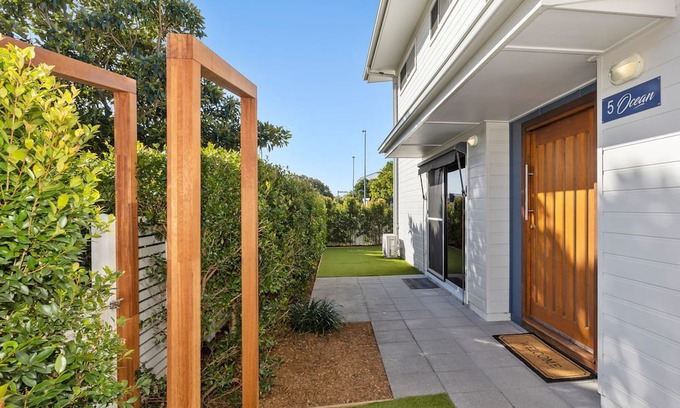 Kingscliff House | Oceans Five - Beachside Paradise