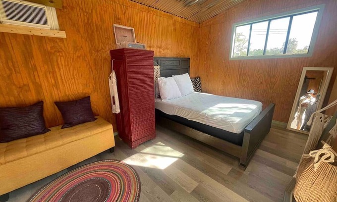 Dripping Springs Bed & Breakfast | Stargazing EnSuite walking distance to downtown,Texas wineries, food, and shops.