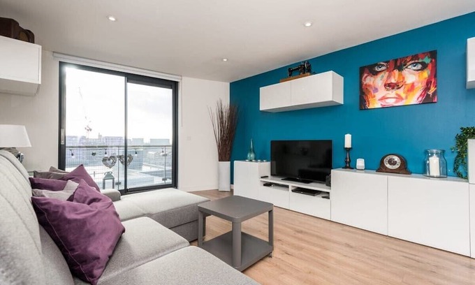 Baltic Triangle Apartment | Host & Stay | The Baltic Penthouse w/ Balcony