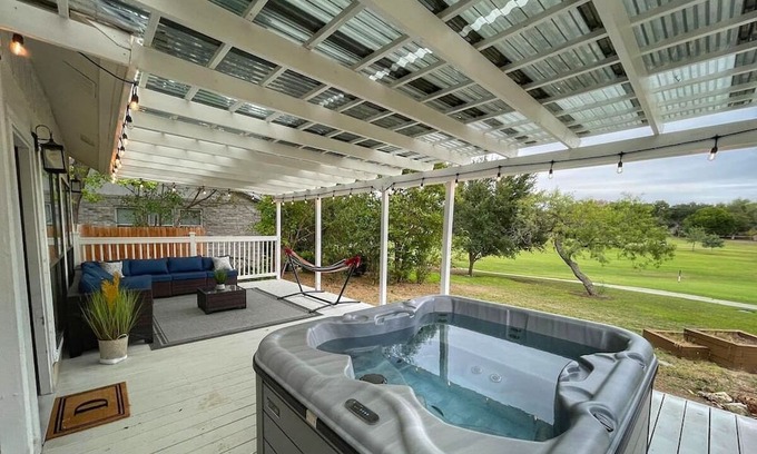 North San Antonio - SAT House | Stunning deck with Hot-tub view to Lake & Golf course