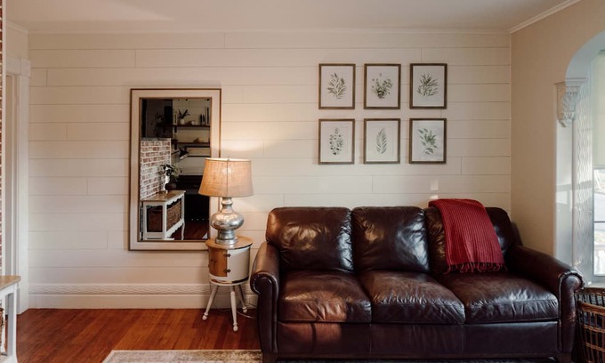 Greenfield Apartment | Cozy Farmhouse Apartment