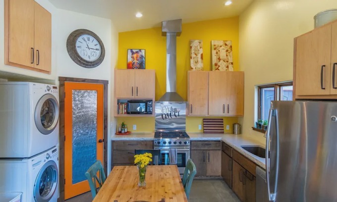 Moab South Valley Cottage | Beautiful cottage in the rocks
