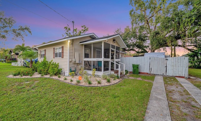 Tampa House | St Louis Escape