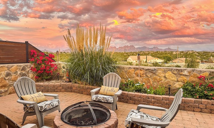 Las Cruces House | 4-Bedroom Mountain View Retreat – Perfect for Parties & Family Gatherings