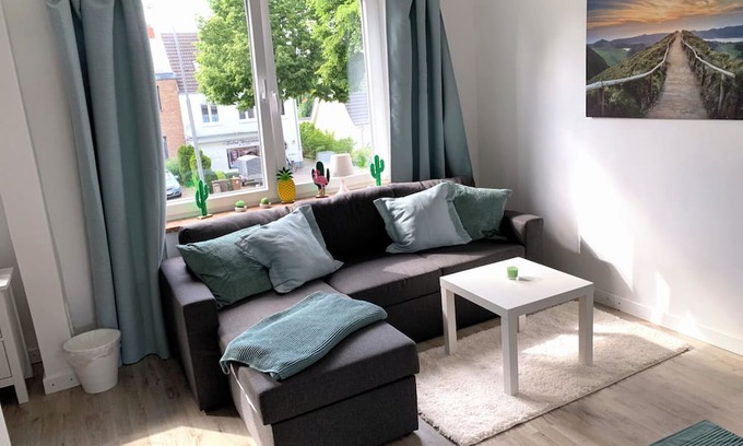 Huxtertor/Muhlentor/Gartnergasse Apartment | Apartment 'Bella Verde' with Balcony and Wi-Fi